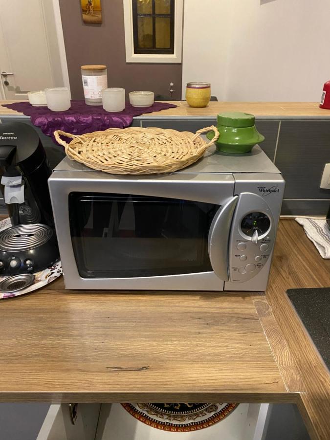 Superbe Appartement シャルルロワ エクステリア 写真